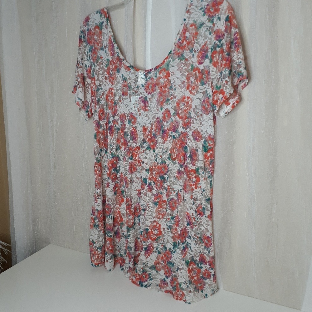 Torrid Women’s Sheer Floral V-Neck Blouse w/ Orange, Green, Cream Torrid size 2‎ - Picture 3 of 8